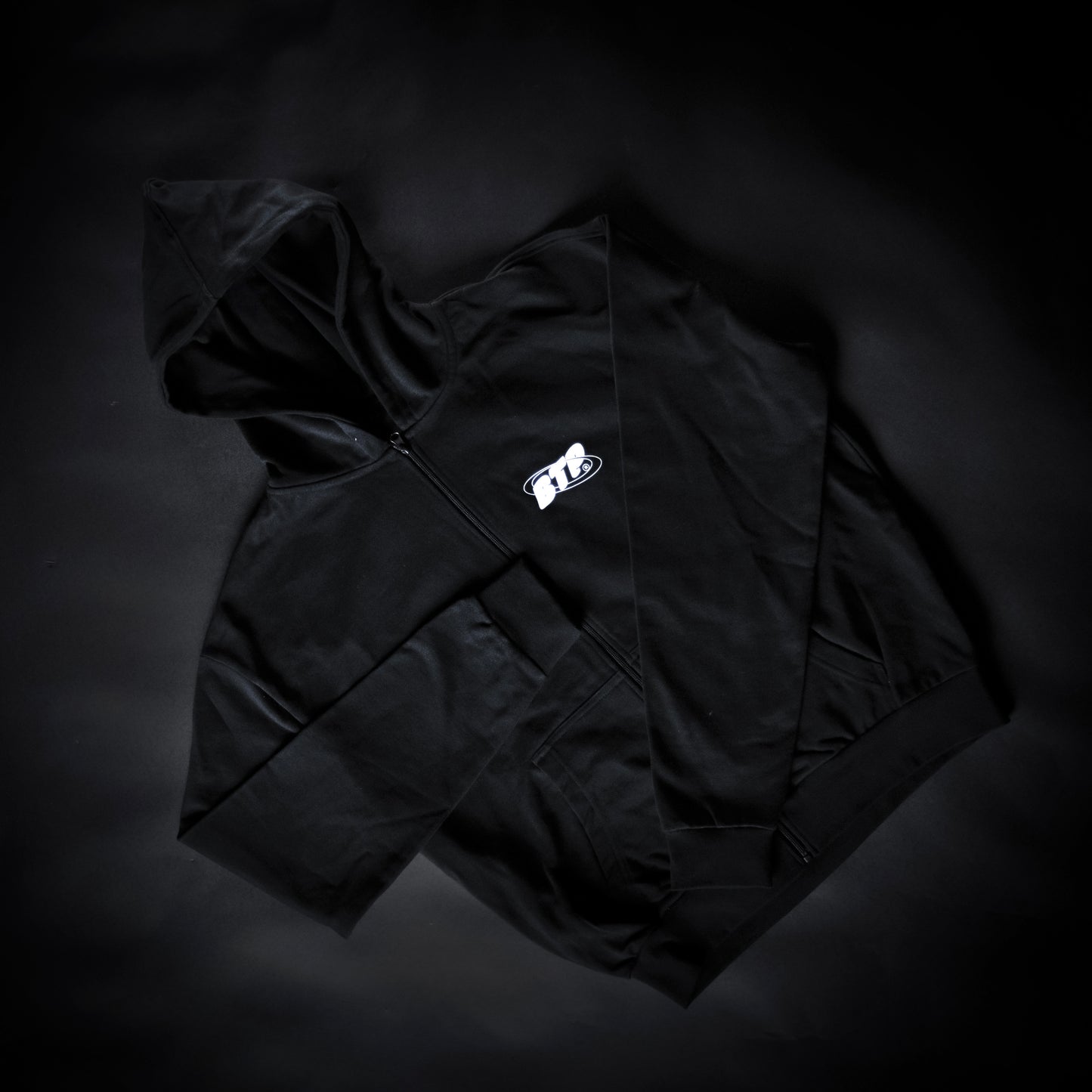 ESCAPE REALITY ZIP HOODIE